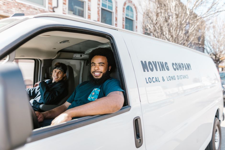 Friendly team of professional movers